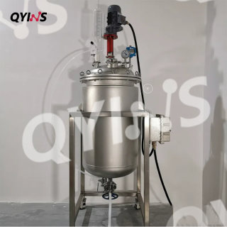 攪拌款雙層304不銹鋼反應(yīng)釜300L、500L、1000L